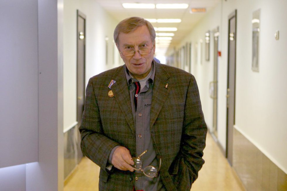 Скончался экс-главный редактор "Российской газеты" Анатолий Юрков